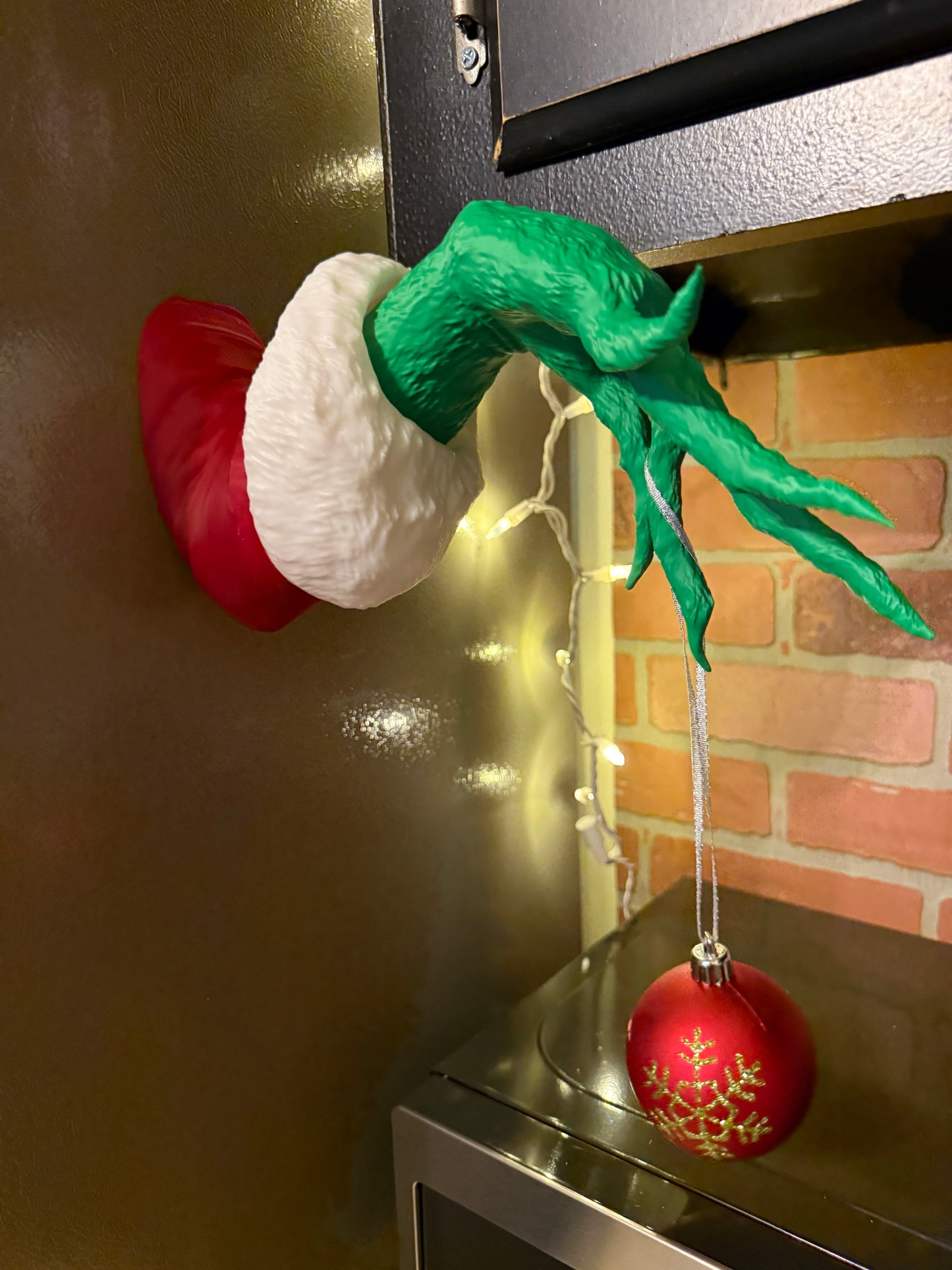 Grinch Hand