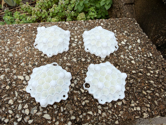 3D Printed Wasp Nest Decoy